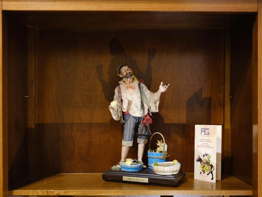 The San Gregorio Armeno Apartment By Housein나폴리 외부 사진